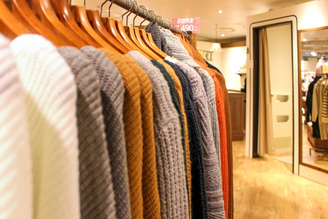 インターンにはどんな服装を着ていけばいい 服装自由 とは インターン 就活に役立つ情報メディア ユアターンplus