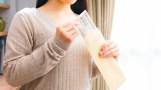 大学生の仕送りの相場は家賃抜きで約7万円！使い道は？本当に必要な金額は？