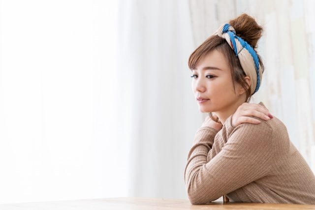 新型コロナで孤独な大学生の現状とは？なぜ対面授業が再開しないのか