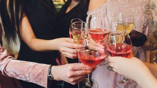 追いコンとは?おすすめのメッセージ・プレゼントを紹介