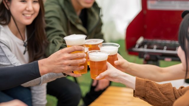 大学生 飲み会がもっと盛り上がるコール10選 みんなで楽しく杯を交わして盛り上がろう インターン 就活に役立つ情報メディア ユアターンplus