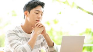 大学の授業までに教科書が間に合わない場合は単位が取れない?すぐに教科書を買う方法とは?